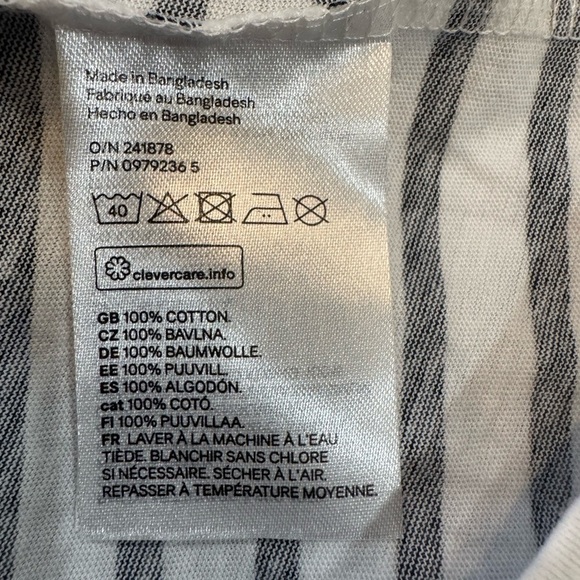 H&M Black and White striped Short Sleeve Spring/Summer pull over Top Size Medium - Picture 8 of 9